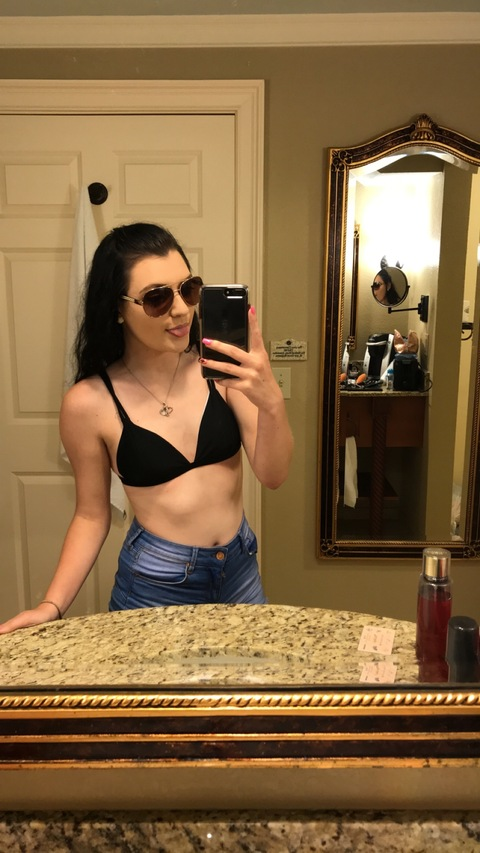 xx.thatdirtybrunettexoxo OnlyFans - Free Access to 32 Videos & 49 Photos Onlyfans Free Access