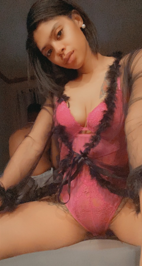 yellowlegs27 OnlyFans - Free Access to 32 Videos & 49 Photos Onlyfans Free Access