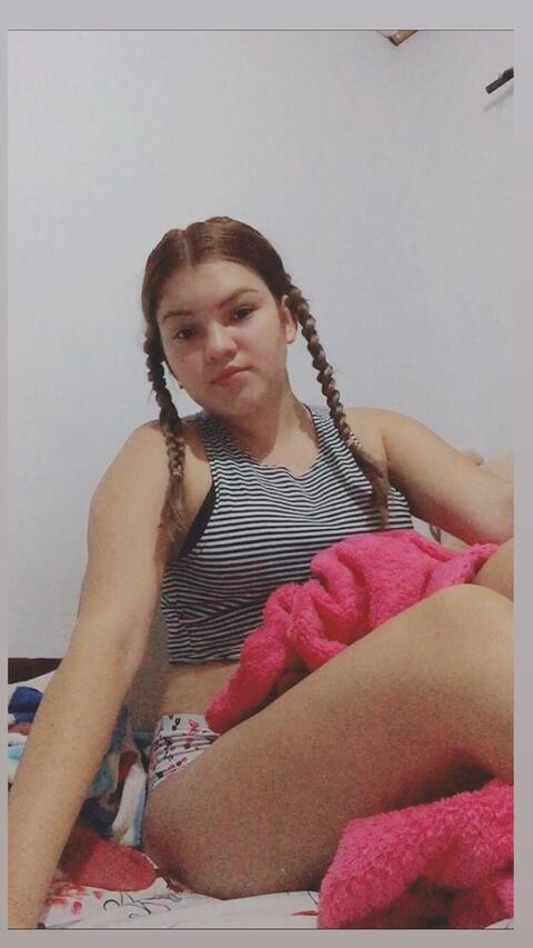 yeniffergonzz OnlyFans - Free Access to 32 Videos & 49 Photos Onlyfans Free Access