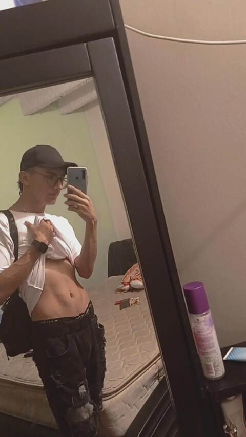 yesid_carre23 OnlyFans - Free Access to 32 Videos & 49 Photos Onlyfans Free Access