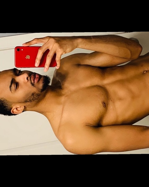 youloveaugust OnlyFans - Free Access to 32 Videos & 49 Photos Onlyfans Free Access