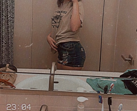 yourlovelygirlll OnlyFans - Free Access to 32 Videos & 49 Photos Onlyfans Free Access