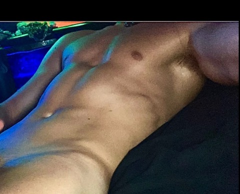 zacharyferguson OnlyFans - Free Access to 32 Videos & 49 Photos Onlyfans Free Access