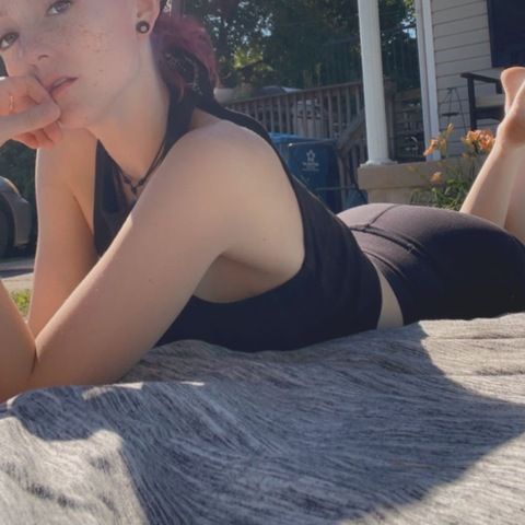 zarahbug OnlyFans - Free Access to 32 Videos & 49 Photos Onlyfans Free Access